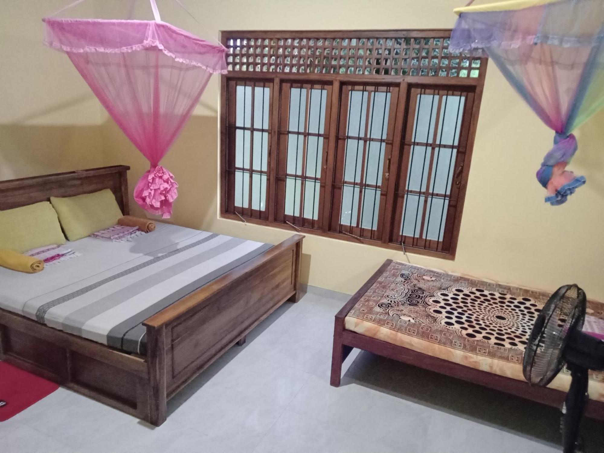 Jungle Village Homestay ピンナワラ 部屋 写真