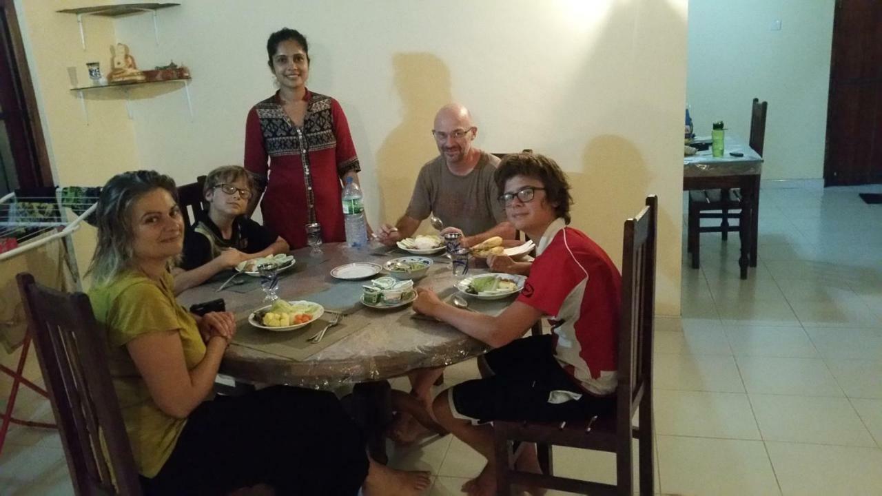 Jungle Village Homestay ピンナワラ エクステリア 写真